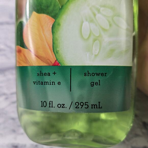 SEALED Bath and Bodyworks Cucumber Melon Shower Gel 10 fl oz Signature Scent - Picture 2 of 7